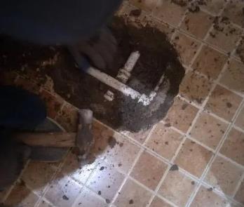 广宗卫生间漏水维修公司为您分享下卫生间渗水如何处理及注意事项